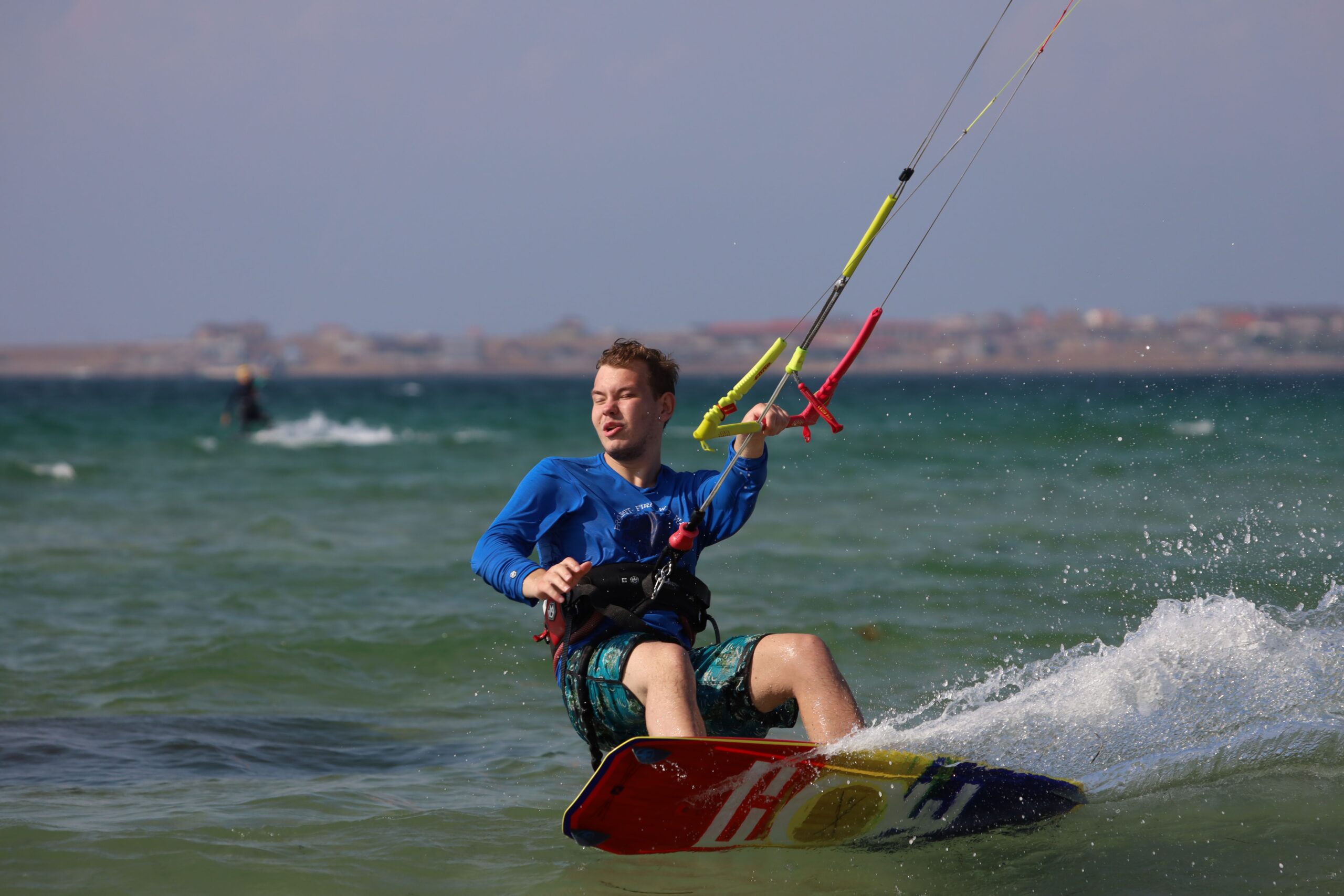 Comment remonter au vent en kitesurf ?